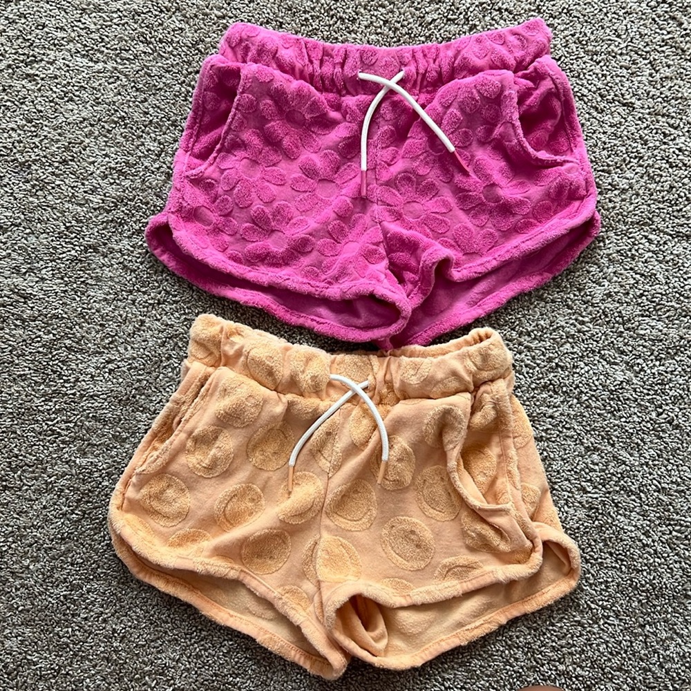 2 pairs Girls size small old navy shorts, great used condition